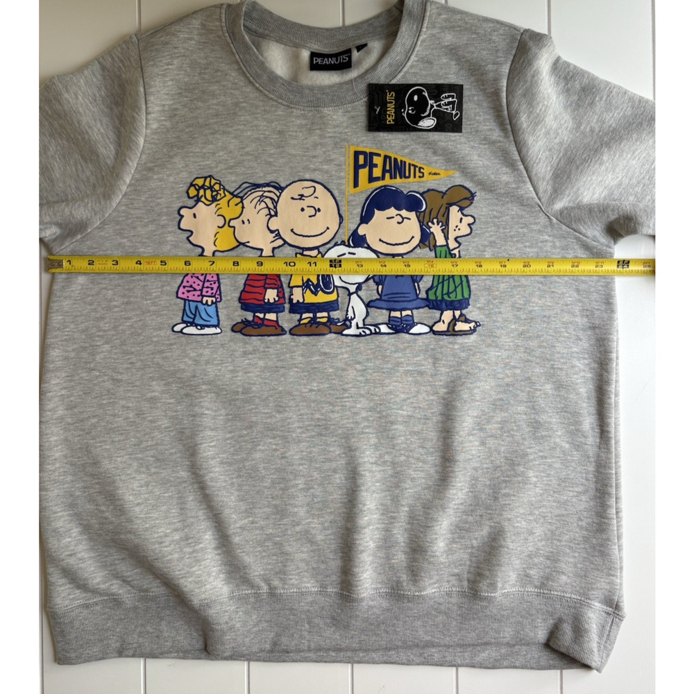 NWT Peanuts Charlie Brown Snoopy Gray Graphic Crewneck Sweatshirt Plus Size 1X - Picture 8 of 9